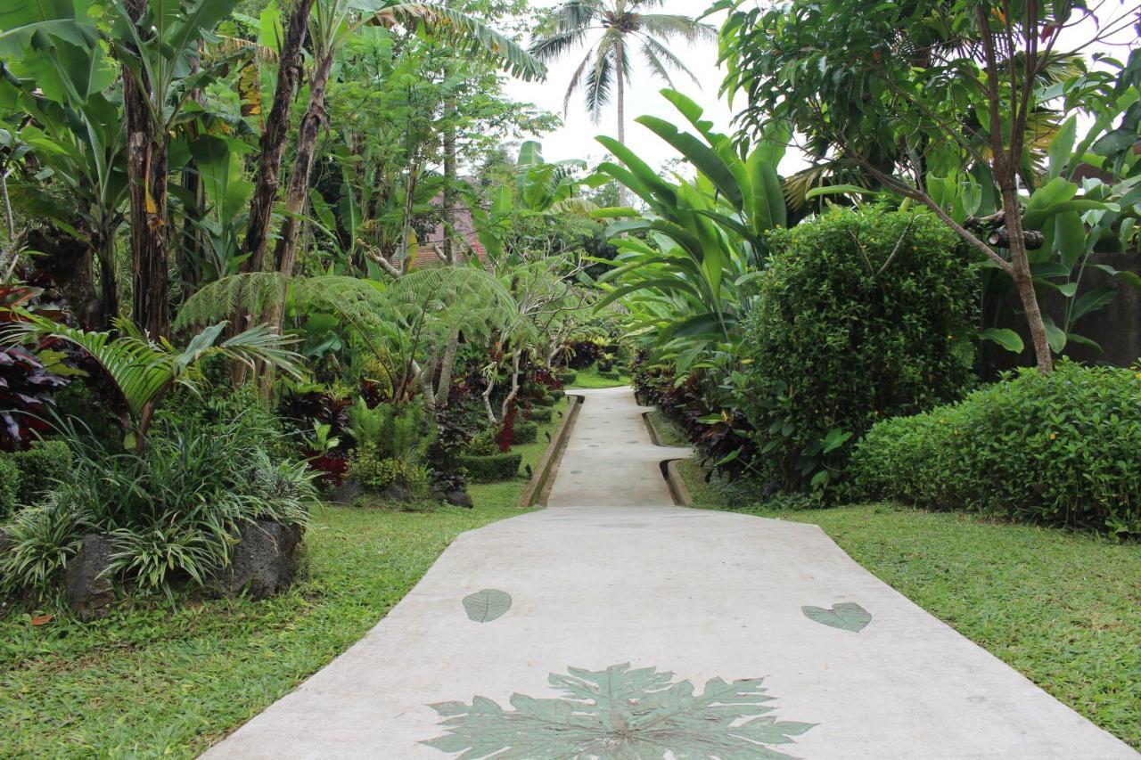 Villa Senetan And Ubud (Bali)