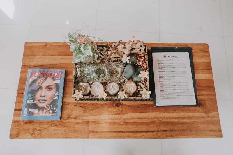 Budhi Ayu And By Mahaputra-chse Certified Ubud