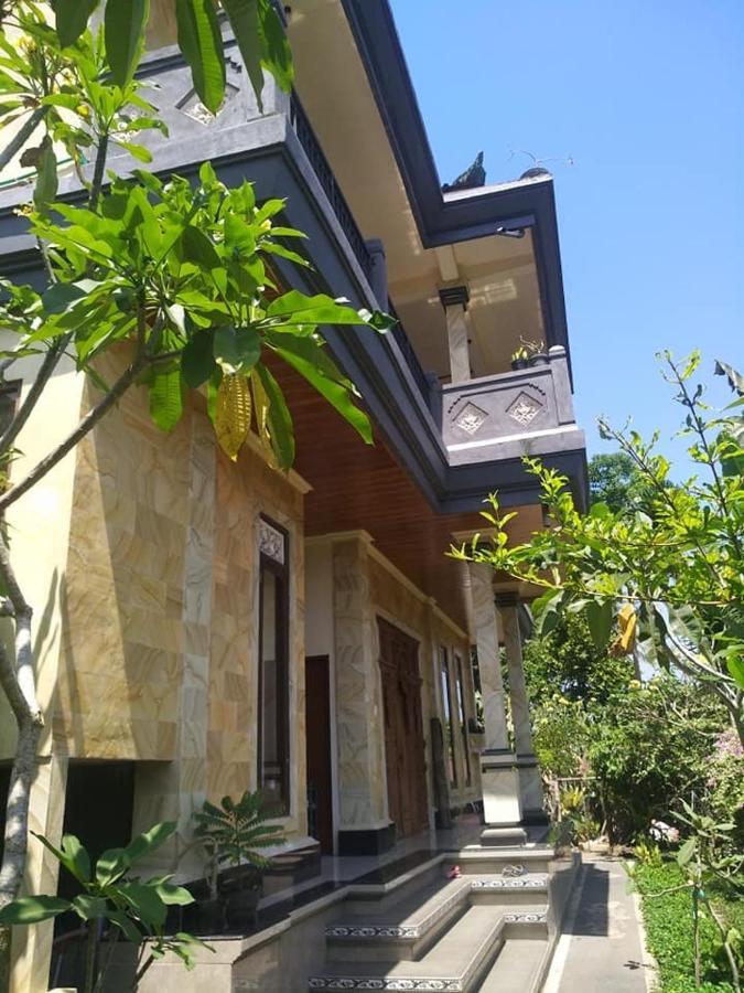 Gasthuis Kenari House 2*
