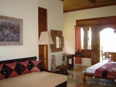 Field And 3* Ubud (Bali)