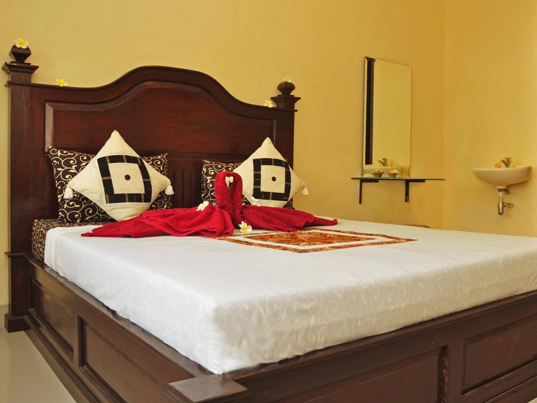 Gasthof Astiti Salon And *