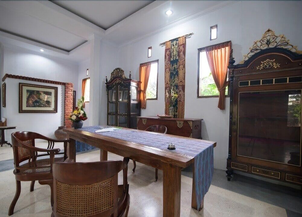 Oyo 1840 Kubu Hotel 2*