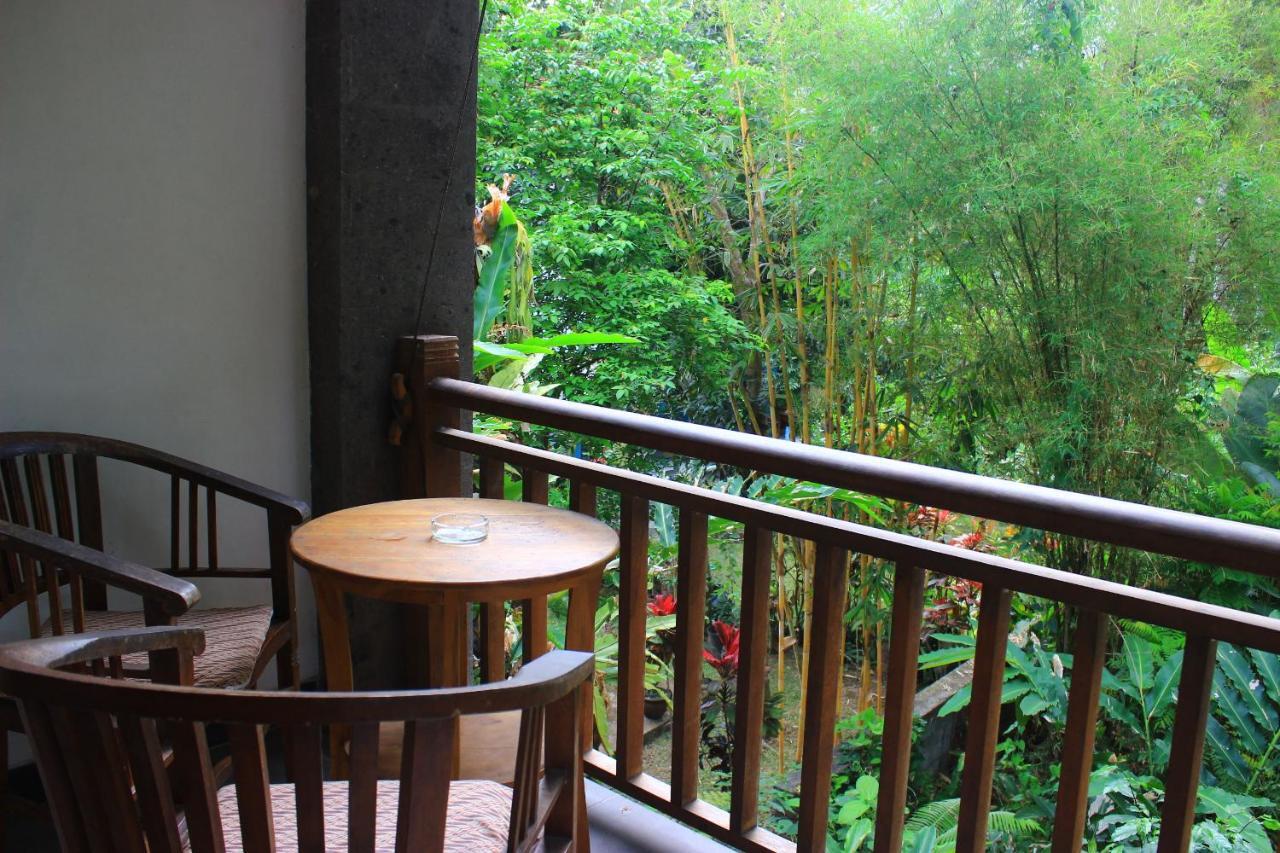Nyoman Bed & Breakfast 2*