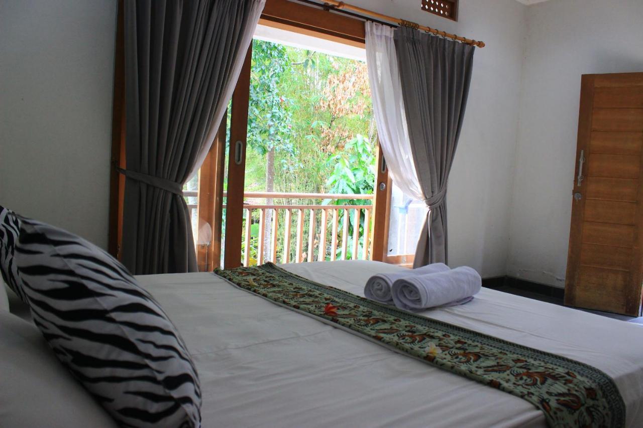 Bed & Breakfast Nyoman 2*