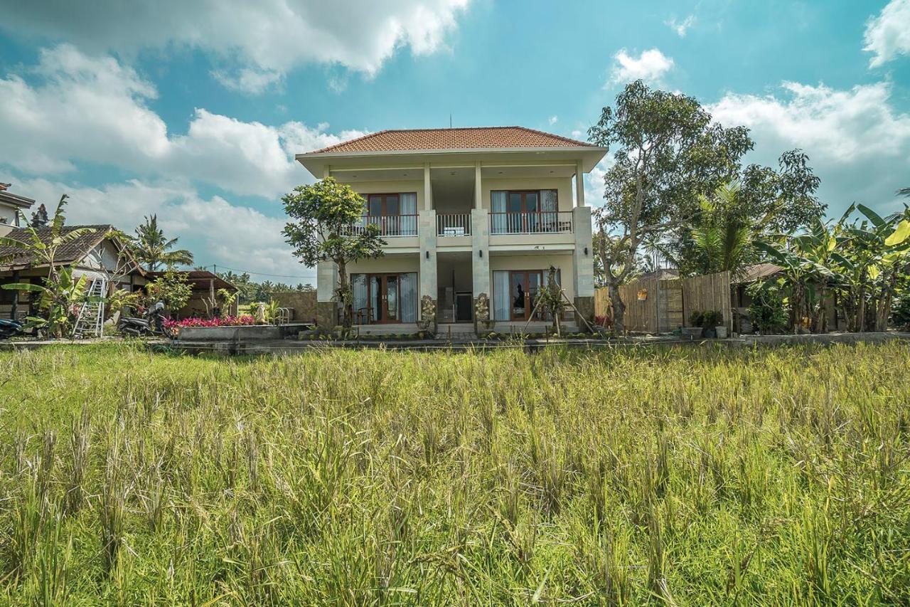 Putih Dcarik Tempat Tidur & Sarapan Ubud (Bali)