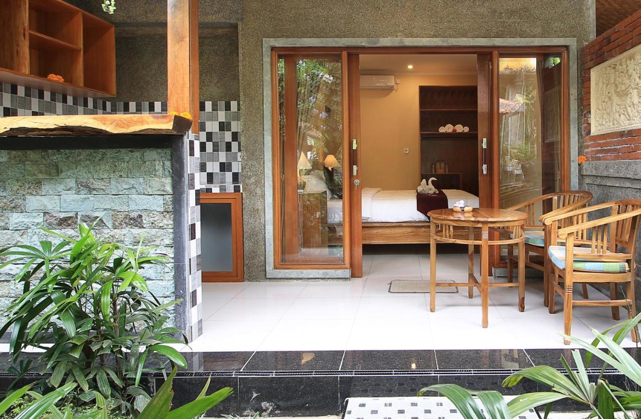 Jerogadung House 2*