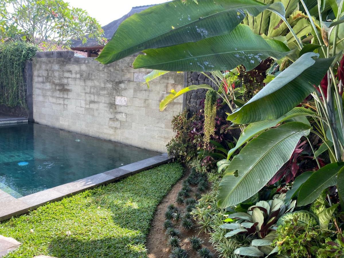 Rumah Dadong Villa *