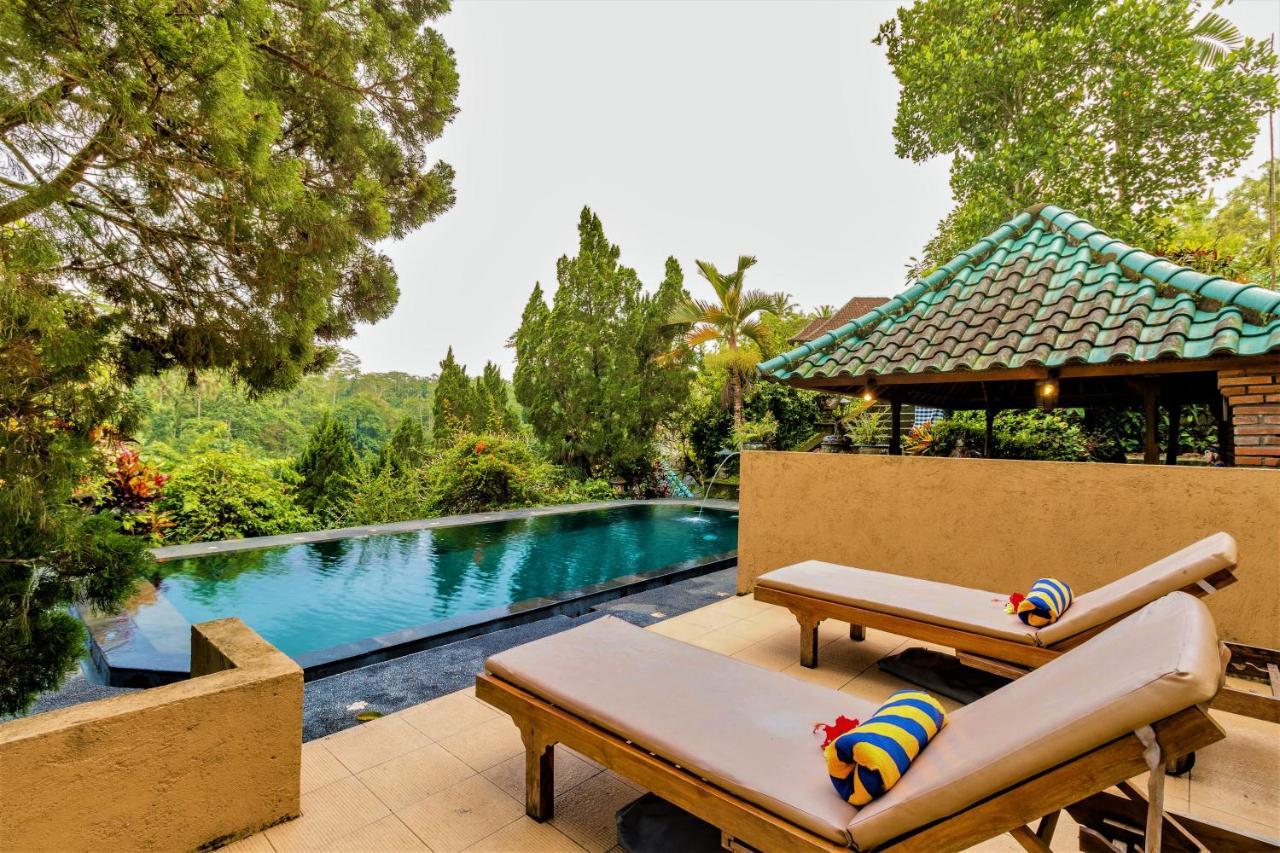 Tanah Merah Art Resor 5*