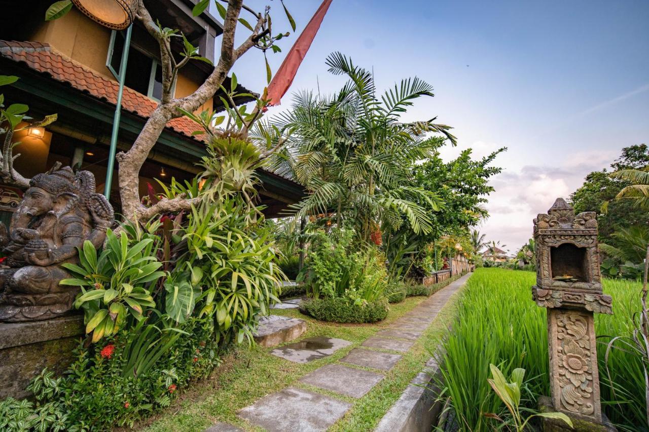 Nini * Ubud (Bali)