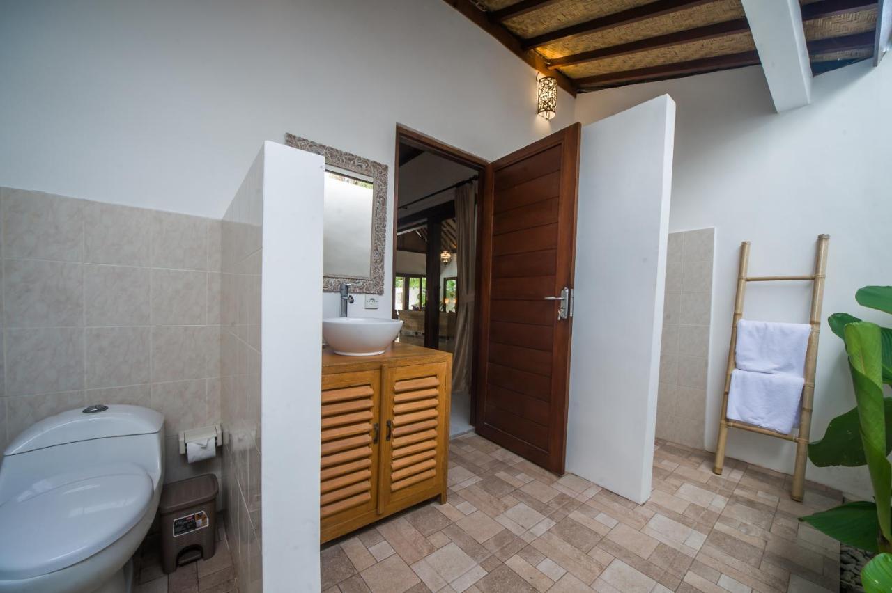 Axros Villa *