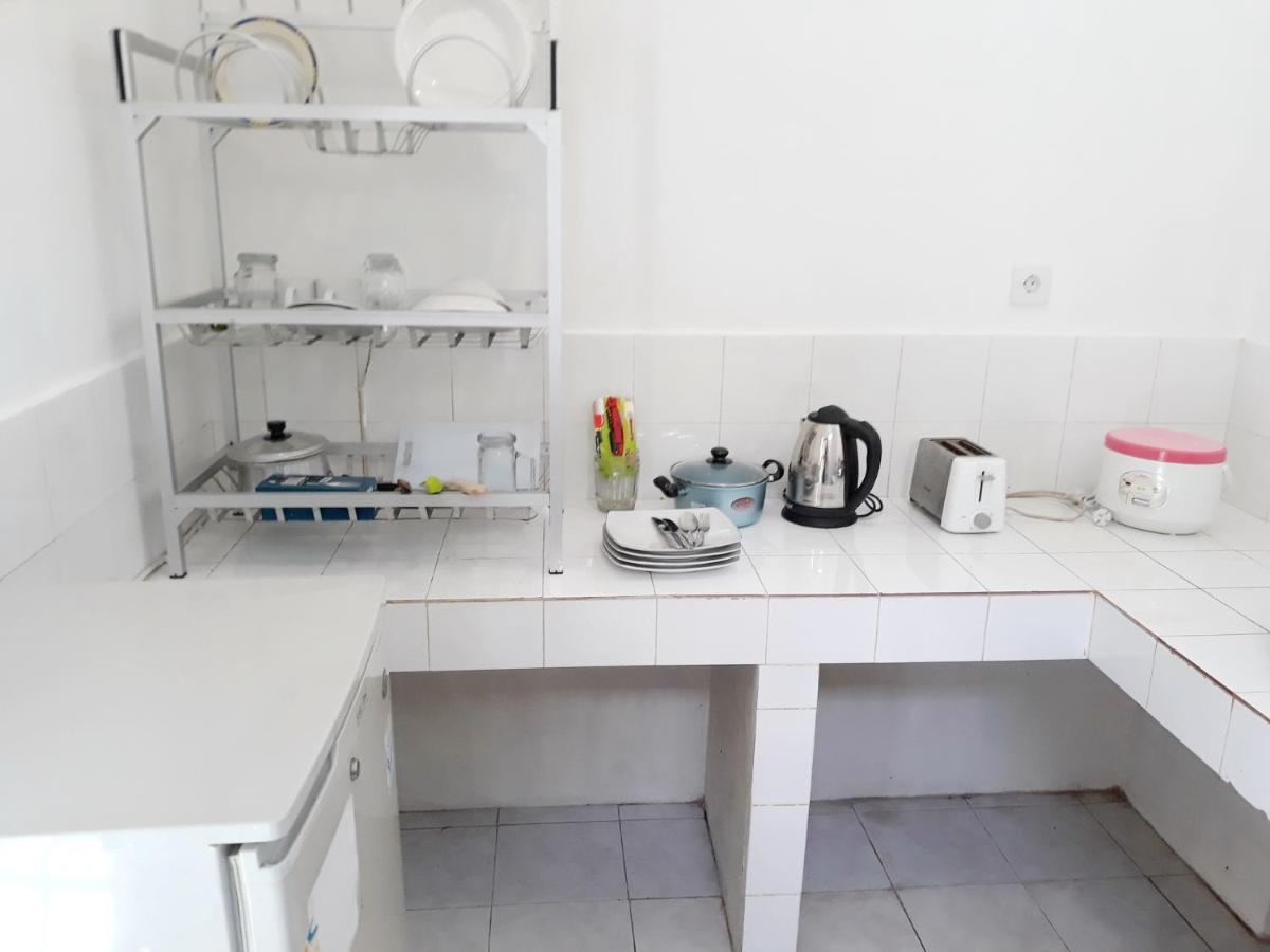 White Creative Campuhan