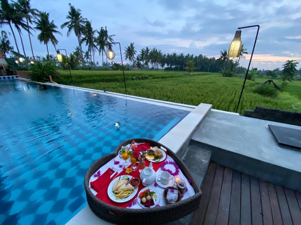 The Sawah & 4*