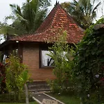 Rumah Sungai Villa
