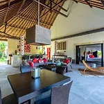 Rouge - Private Villa Passion