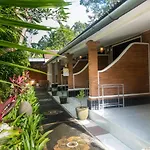 Sandora Homestay by Supala