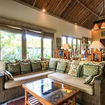 Artsy 2 Bed Villa/Ubud/Pool/Ac/Gardens/Penestanan