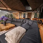 Dwa Chandra Full-Service Villas & Private Resort