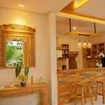 Lucky House Villa