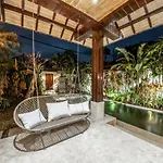Putri Salju Villa By Evdekimi Ubud - Longer Stay More Rewards