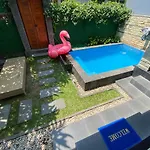 Villa Khirana Asia