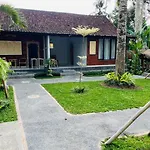 Yasa Backpackers House