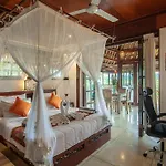 Villa With Rice Field Views In Ubud