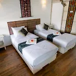 Omah D\'Sepih Villa