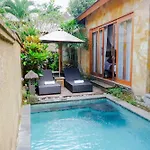 Graha Sandat Villas By Pramana Villas