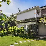 Milliways Bali - Playful Boutique Villa By The Jungle Gorge - 3 Bedrooms