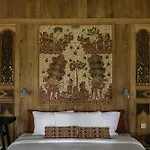 Umah Cengkeh Villa