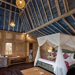 Wooden Ganeca Villas By Pramana Villas
