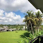 Mira Family Cottages
