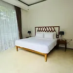 Famvida Villa Ubud, 3Bd Private Pool Villa