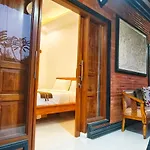 Mayka House