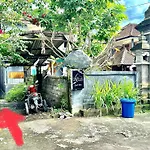 White Sandat Guest House