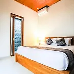 Dua Art Villa 2: Creative Space Near Titibatu Club