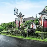 Oyo 90640 Agung Kartini Villa