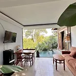 De Cupit Villa