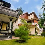 Compact Magic 2-Floor 4Bdr House With Yoga Terrace