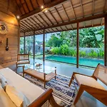 Kayu Retreat - Traditional Luxe In Calm Area Of Ubud