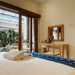 8July Guest House Room 2