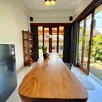 Pranawa Guest House