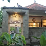 Ampi House