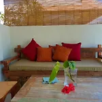 Santra Putra Guesthouse At Karja Art Space