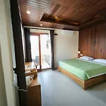 Umah Pekak