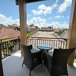 Umah Pekak