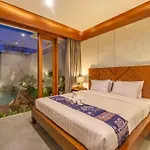 Lavilla Five