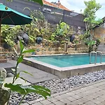 Sari Mimpi Kutuh