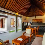 Puri Arta Villa