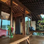 Joglo Organik Guesthouse